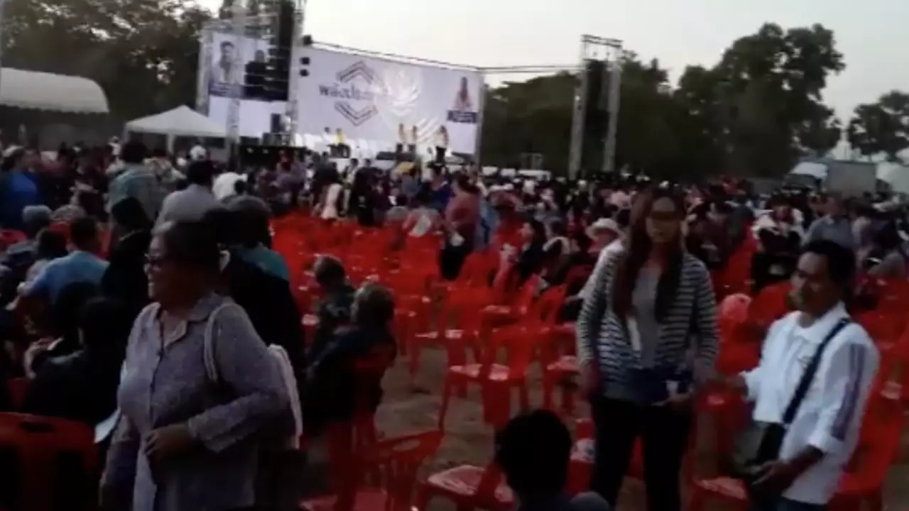 ด่าอะไร "ทักษิณ" ชาวมหาสารคามเดินหนี..อดีต ส.ส.พื้นที่ แจงชัดไม่ได้จัดฉาก