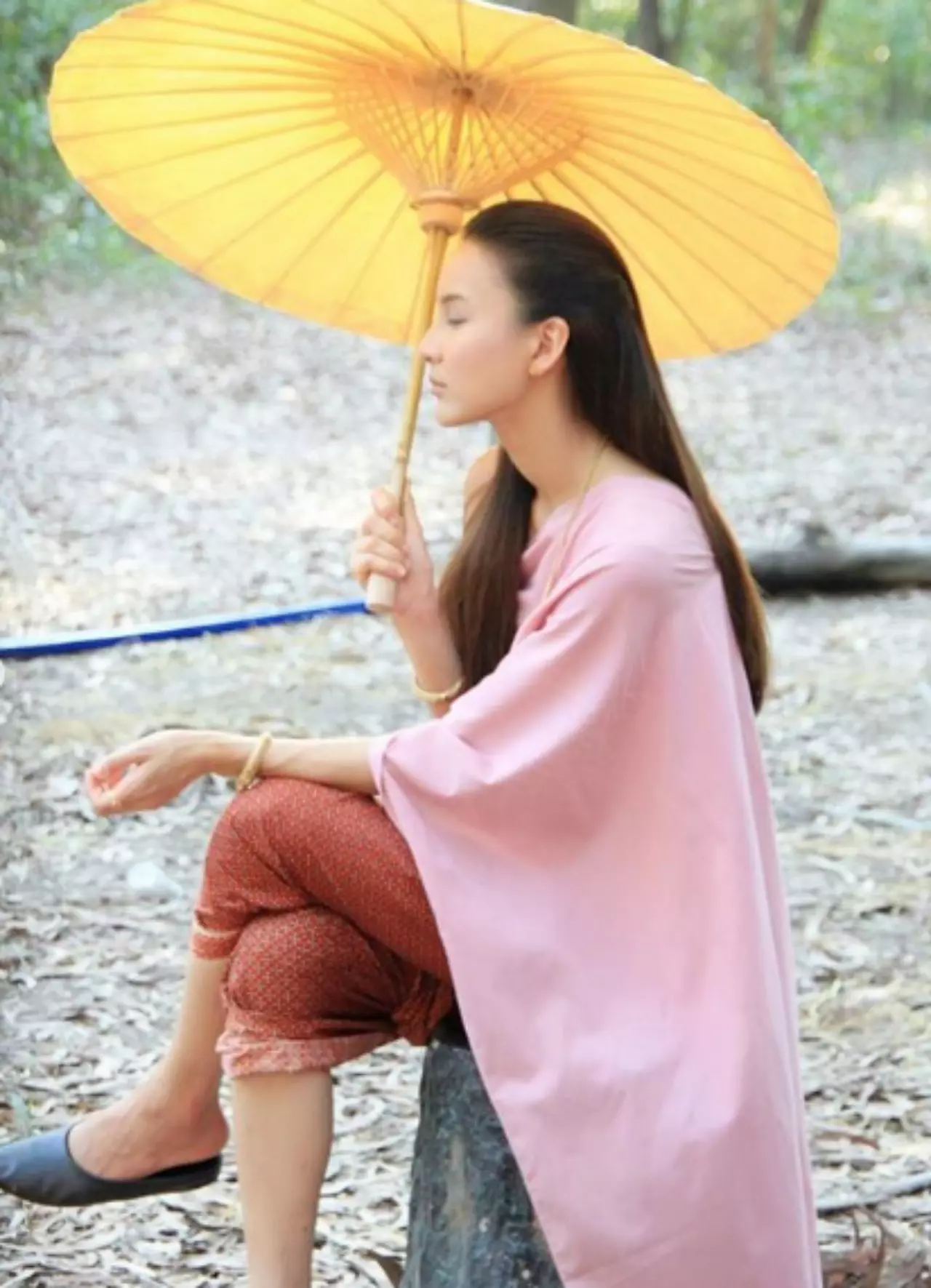 "แฟชั่น" สไบย้อนยุค ประชันชุดสวยด้วยเสื้อผ้ายุครัตนโกสินทร์