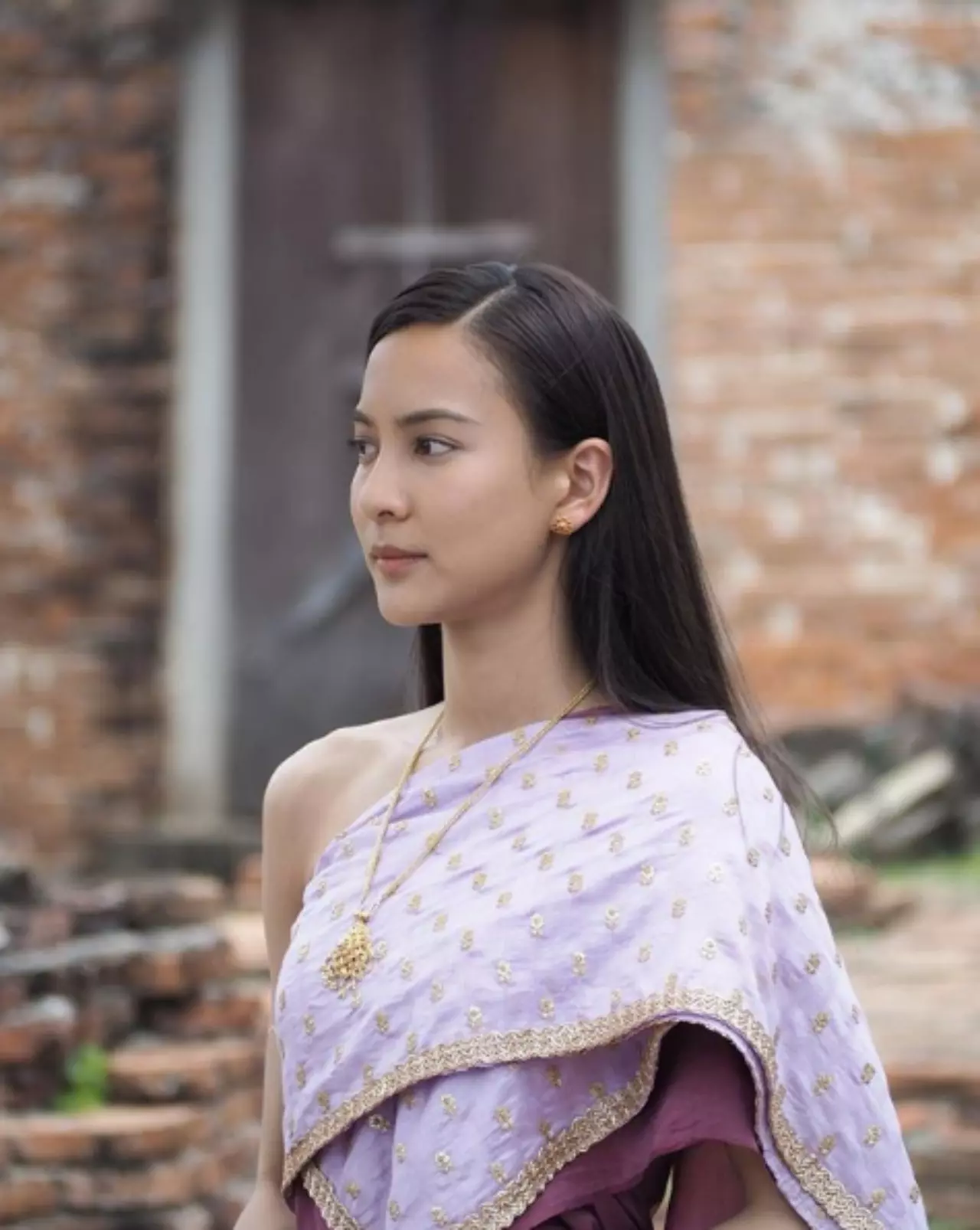 "แฟชั่น" สไบย้อนยุค ประชันชุดสวยด้วยเสื้อผ้ายุครัตนโกสินทร์