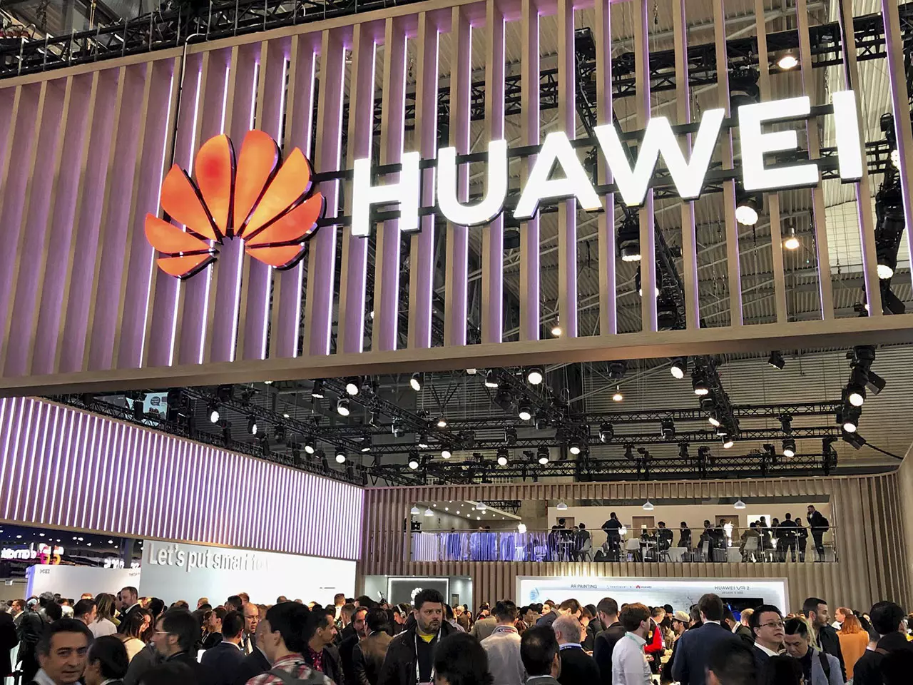 หัวเว่ยประกาศศักดา 5 จี โหลดคลิป HD 1 GB ใน 3 วินาที