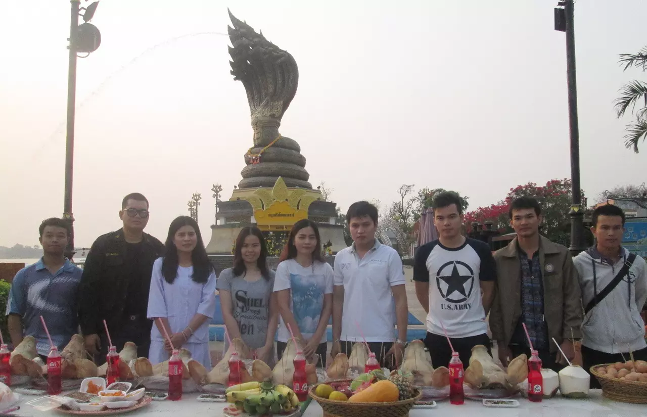 หนุ่มกฟภ.ดวงเฮง ถูกหวย 6 ล้าน จ้างเสียงอิสานมาแก้บนปู่พญานาคตามนัด