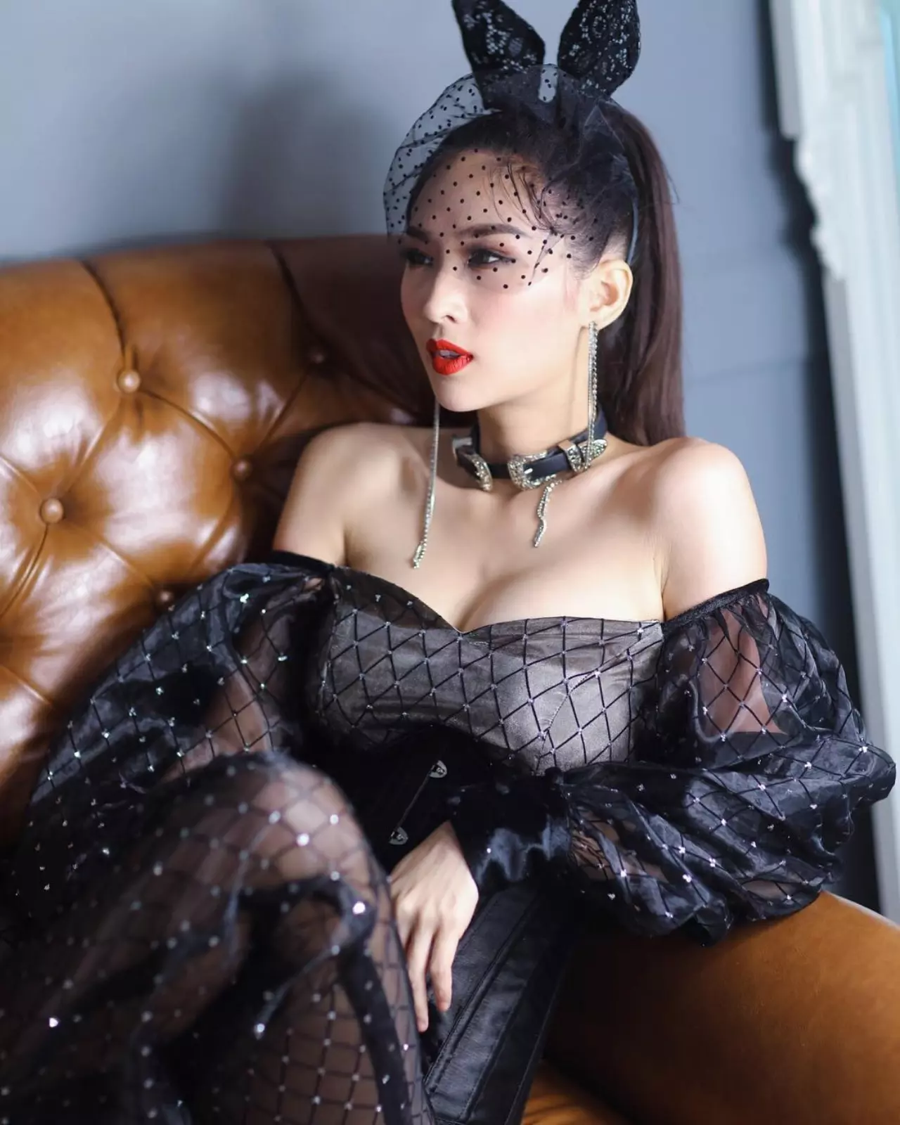 เซ็กซี่ทุกชุด "แฟชั่น" สุดแซ่บ สไตล์ "เมย์ สิรินทร์" สวย เผ็ดจนต้องยอม
