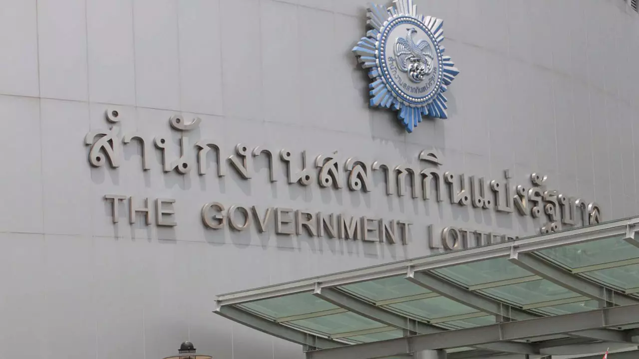 รวม"หวยดัง" ทั่วไทย "เลือกตั้ง62-ทะเบียนรถนายกฯ" เลขเด็ด มาแรงหมดแผงเกลี้ยง!