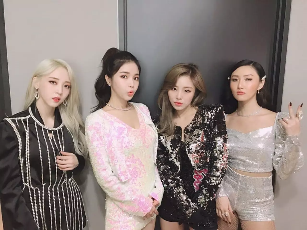 ไอเดียมิกซ์แอนด์แมตช์ "แฟชั่น" แต่งตัวตามสาวๆ "MAMAMOO"