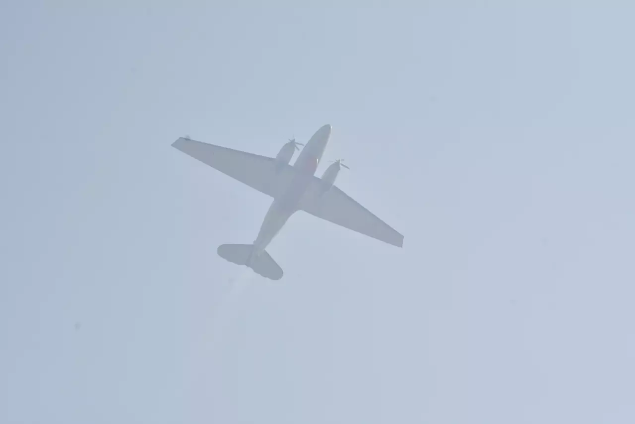 ทอ.ส่ง BT-67 2ลำ ขึ้นบินโปรยละอองน้ำ ดับฝุ่นพิษทั่วภาคเหนือ