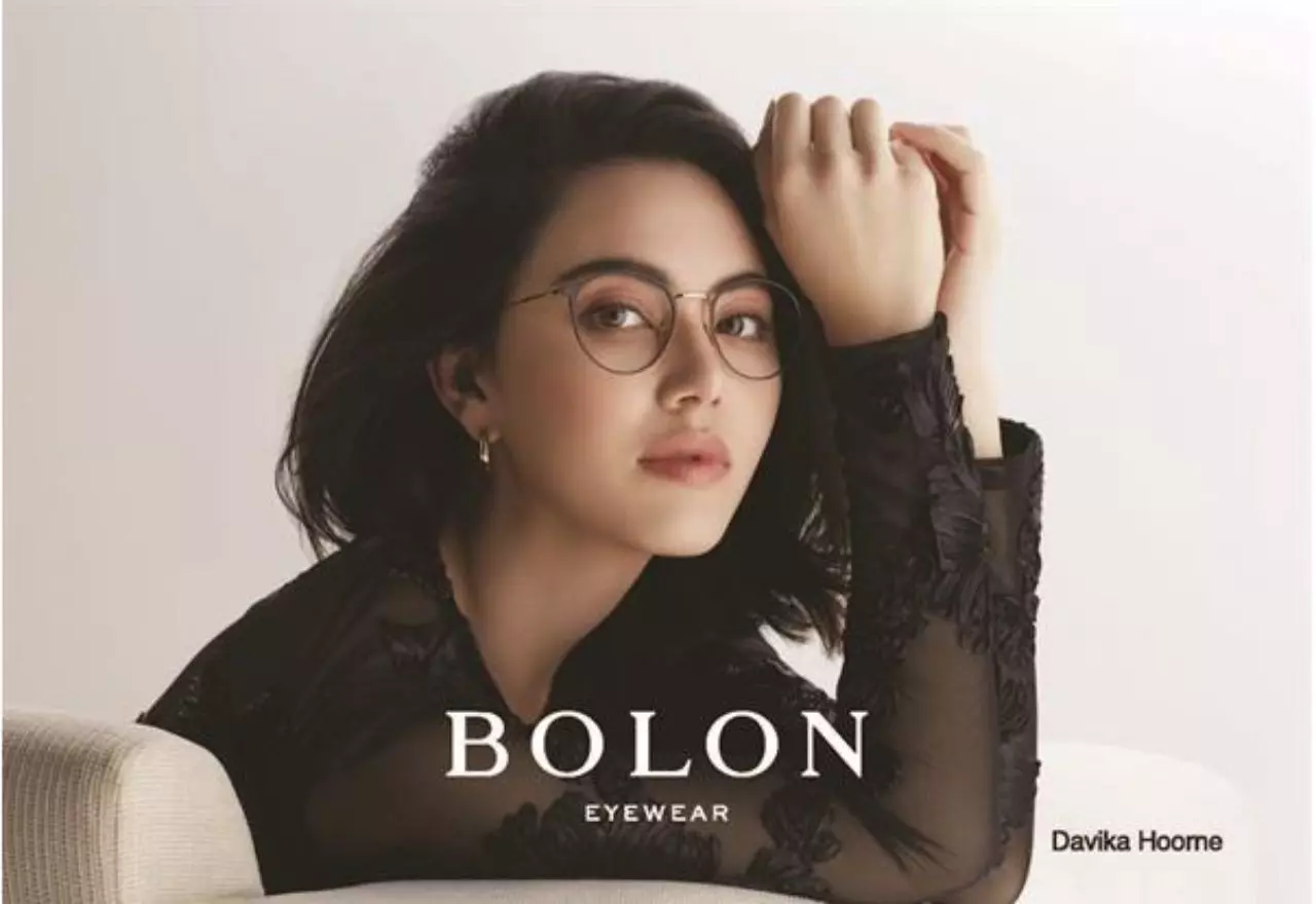 "Cat Eye" เทรนด์แว่นตามาแรงปี 2019 เสริมหน้าเด่นเล่นสงกรานต์