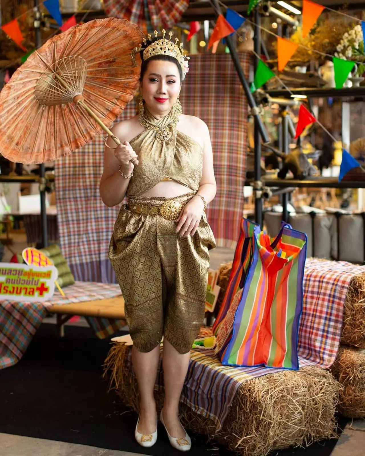 ชุดไทยต้องฟีเว่อร์! "แฟชั่น" รับสงกรานต์ 62 สไตล์ "ชมพู่-ดิว-คริส-พิมพ์"