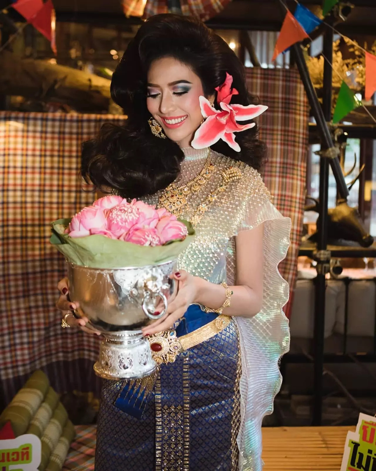ชุดไทยต้องฟีเว่อร์! "แฟชั่น" รับสงกรานต์ 62 สไตล์ "ชมพู่-ดิว-คริส-พิมพ์"