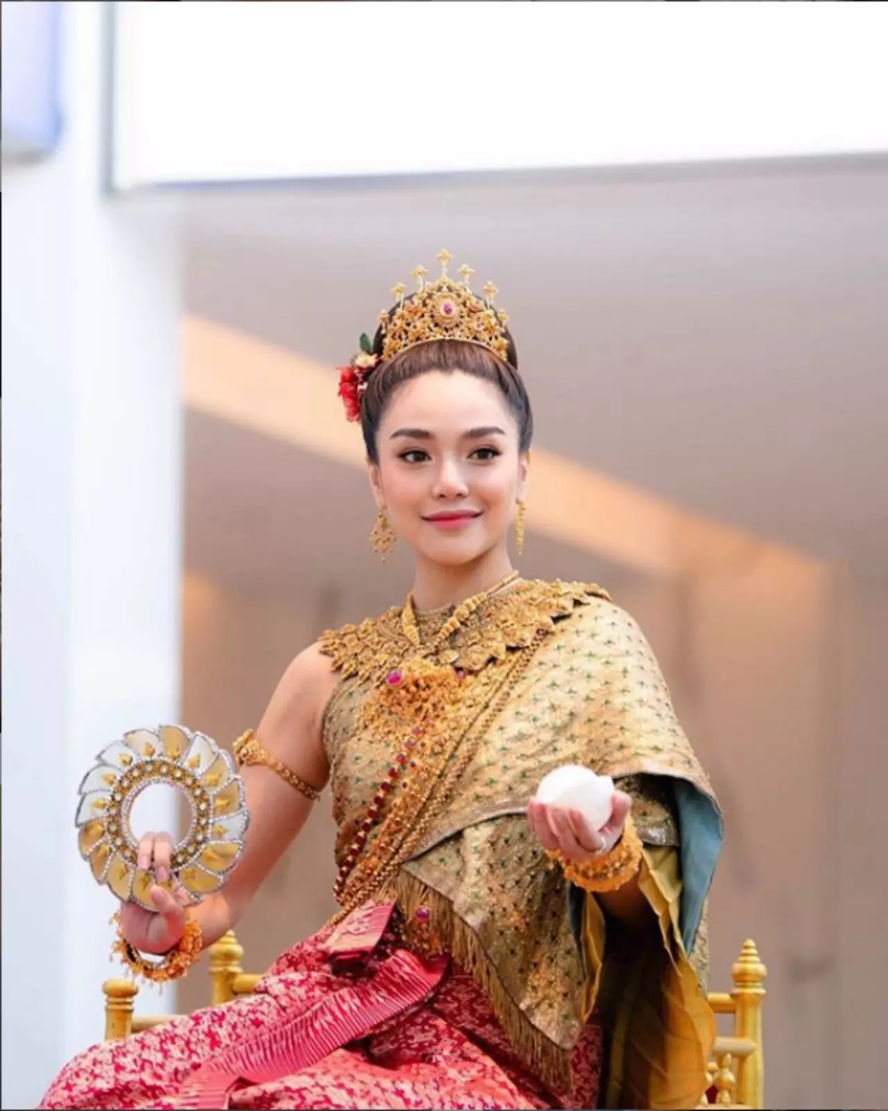 3 คนดัง "นางสงกรานต์" ใส่ "ชุดไทย" แปลงร่างเป็น "ทุงสะเทวี"