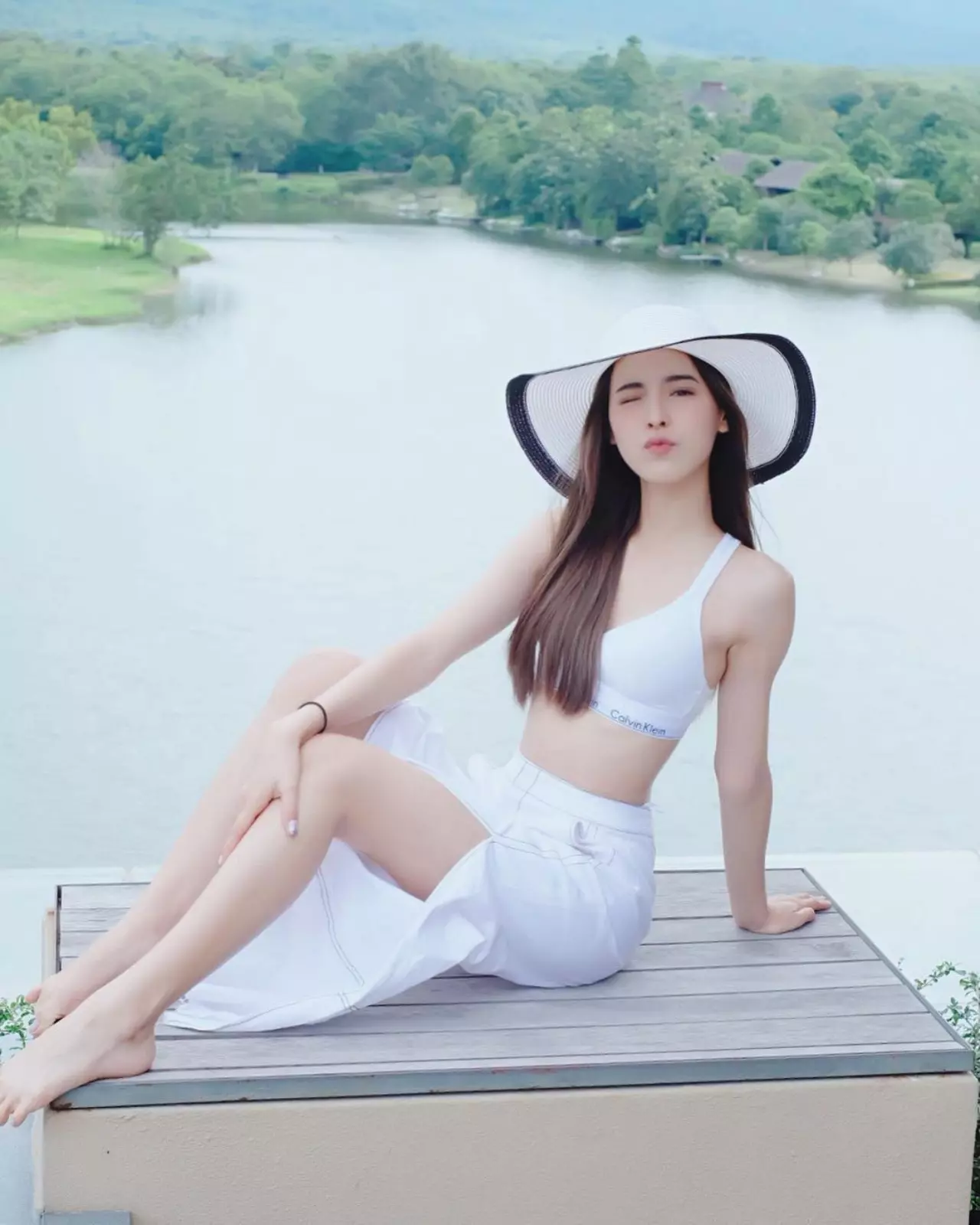 ส่อง "แฟชั่น" คุณหนูอร "มุก สิรินรัตน์" สวย เท่ มีสไตล์