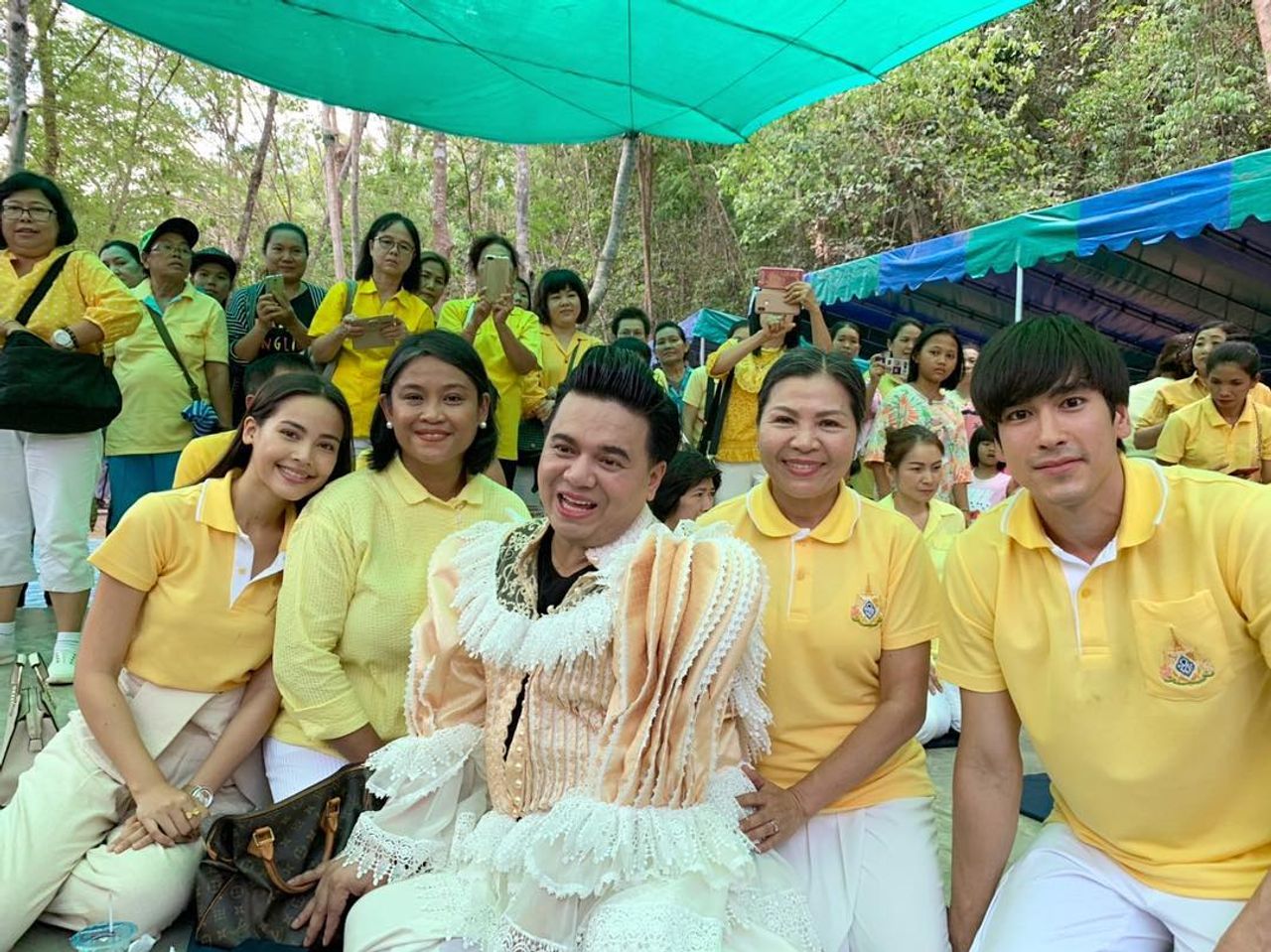 ภาพบรรยากาศในงานทำบุญทอดผ้าป่า ขอบคุณภาพจากไอจี @keaw_jung
