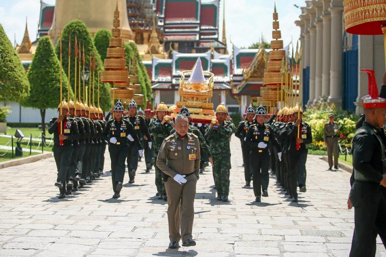 ฝึกซ้อมใหญ่เสมือนจริงขบวนอัญเชิญพระสุพรรณบัฏ ดวงพระราชสมภพ และพระราชลัญจกรประจำรัชกาลที่ 10 จากพระอุโอสถวัดพระศรีรัตนศาสดาราม ไปยังพระแท่นมณฑลพระที่นั่งไพศาลทักษิณ ในพระบรมมหาราชวัง โดยพระราชยานกง เมื่อ 28 เมษายน 2562
