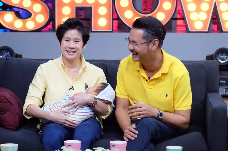 เวฟ-บุ้ง เปิดใจกว่าจะมี น้องบุญ หมดเงินเกือบล้าน เมินดราม่าตกถังข้าวสาร