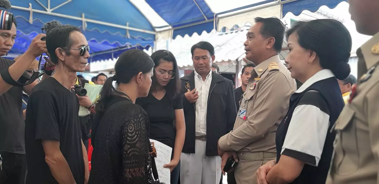 ผวจ.อุดรฯ มอบเงินช่วยเหลือฮีโร่รวม 4.9 แสน ครอบครัวปลาบปลื้มระคนเศร้า (คลิป)