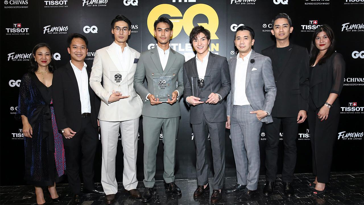 โปรดทราบ - ณัฐวุฒิ แสงชูวงษ์ จัดปาร์ตี้มอบรางวัลให้แก่ รัฐธีร์ วรโรจน์โยธิน ผู้ชนะการประกวด The GQ Gentle man Search 2019 โดยมี สิรี อุดมฤทธิรุจ, สุรนาถ ดวงก้งแสน, มนาเทศ อันนวัฒน์, ปิยานุช เชยสงวน และ ไปรม์ ชีพอารนัย มาร่วมงานด้วย ที่ดิ เอ็มควอเทียร์ วันก่อน.