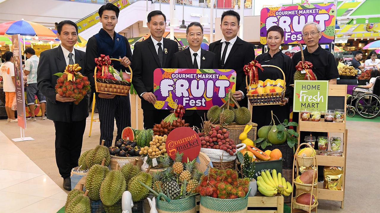 หม่ำสบาย - บุณยฤทธิ์ กัลยาณมิตร ปลัดกระทรวงพาณิชย์ เปิดงาน ฟรุ้ต เฟส 2019 เทศกาลผลไม้จากทั่วไทยและทั่วโลกกว่า 100 สายพันธุ์ โดยมี ชัยรัตน์ เพชรดากูล, เกรียงศักดิ์ อุดมสิน, สุรพล เกียรติยศสกุล, เจน แก้วยอด และ นงนุช นามวงศ์ มาร่วมงานด้วย ที่เดอะมอลล์ บางกะปิ วันก่อน.
