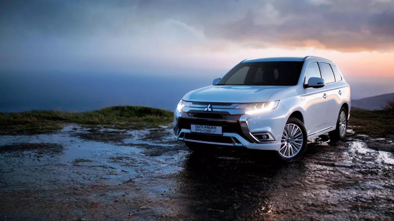 Outlander deals phev 2.0