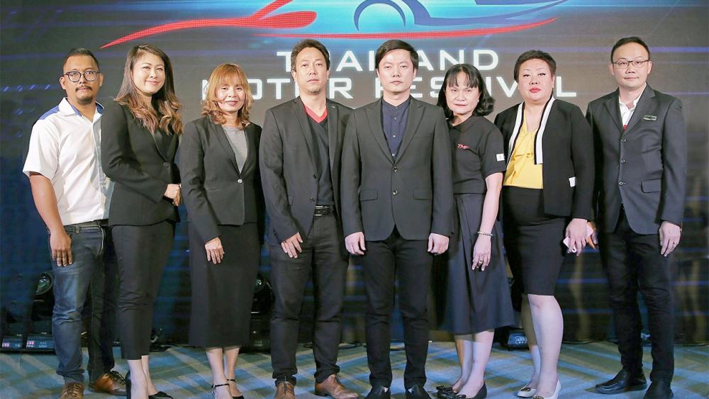 หาซื้อรถ จตุพร ขันมณี และ กัมปนาท ศรศักดา เปิดงาน “ไทยแลนด์ มอเตอร์ เฟสติวัล 2019” มหกรรมแสดงรถยนต์และรถจักรยานยนต์ชั้นนำ โดยมี สุชญา เซียรแกล้วเกล้า,ปราการ แจ่มจำรัส และ เดชา แสนทวีลาภ มาร่วมงานด้วย ที่เซ็นทรัลพลาซา พระราม 2 วันก่อน.