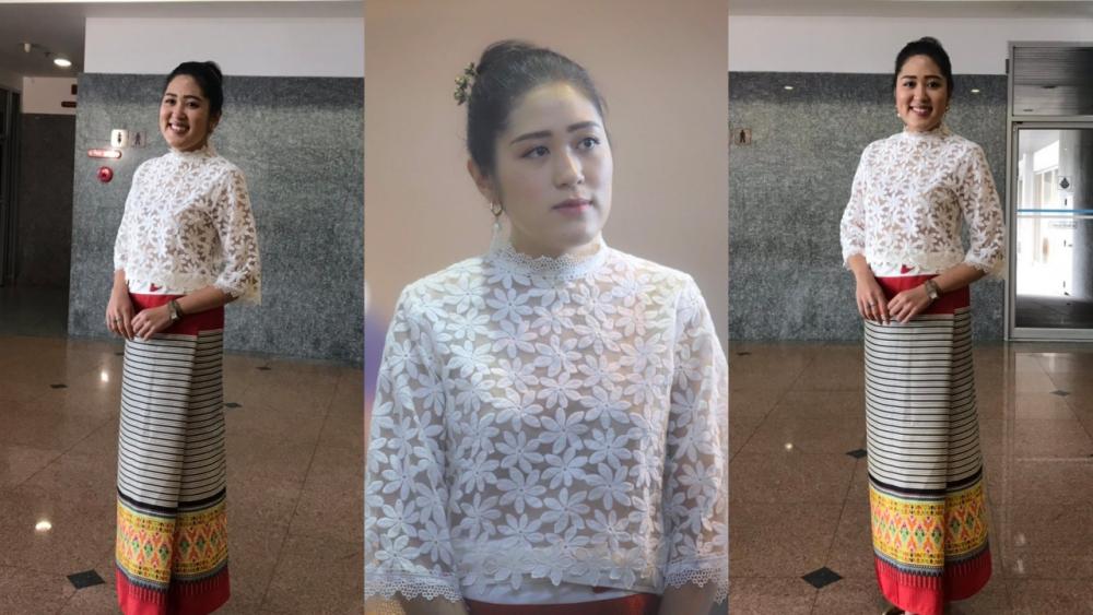 ชุดผ้าไทย ถูกใจแฟนคลับ