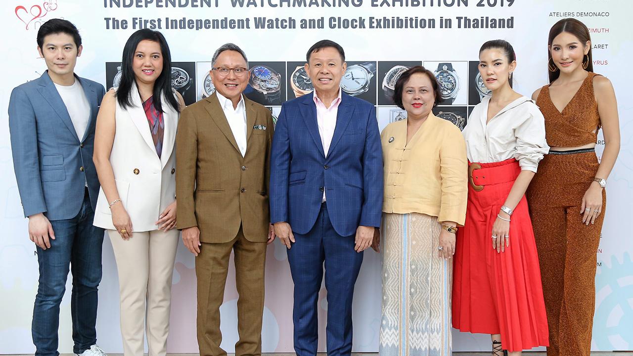 อย่าพลาด ชาญ ศรีวิกรม์ และ จิมมี่ เทย์ แถลงข่าวจัด “BANGKOK INDEPENDENT WATCHMAKING EXHIBITION 2019” งานแสดงนวัตกรรมเรือนเวลาระดับมาสเตอร์พีซ ระหว่าง 4-8 ก.ย. โดยมี กรรณิการ์ เทียนถวาย มาร่วมงานด้วย ที่เกษรทาวเวอร์ วันก่อน.