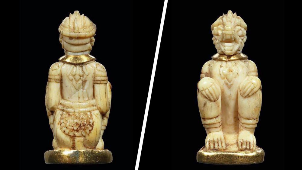 หนุมาน งาแกะ หลวงพ่อสุ่น วัดศาลากุน นนทบุรี ของ โฆษิต ธีรศรีศุภร.