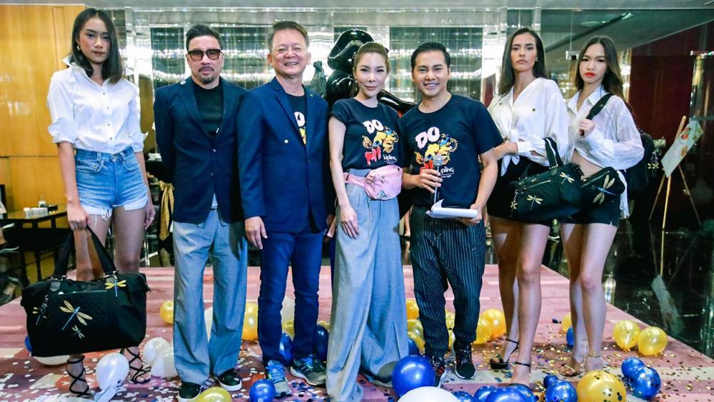 น่าซื้อน่าใช้ - ศีกัญญา ศักดิเดช ภาณุพันธ์ ผู้บริหาร Kipling Thailand จัดงานเปิดตัวกระเป๋าแบรนด์ยอดนิยมดีไซน์มีเอกลักษณ์สุด Exclusive “DRAGONFLY COLLECTION” โดยมี ณชนก รัตนทารส และ วุฒิสาร เตโชชวลิต มาร่วมงานด้วย ที่ รร.เรเนซองส์ ราชประสงค์ วันก่อน.