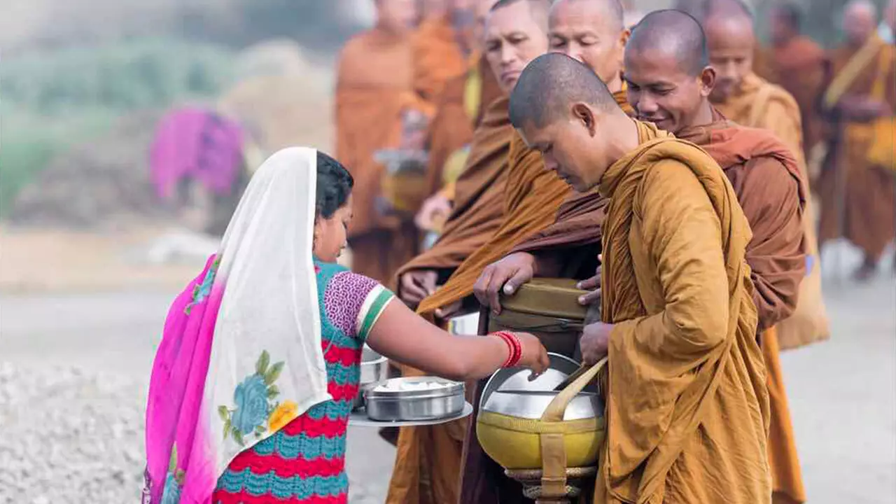 ธุดงค์ “ตามรอยบาทพระศาสดา” จาก “สุวรรณภูมิ” สู่แผ่นดิน “พุทธภูมิ”