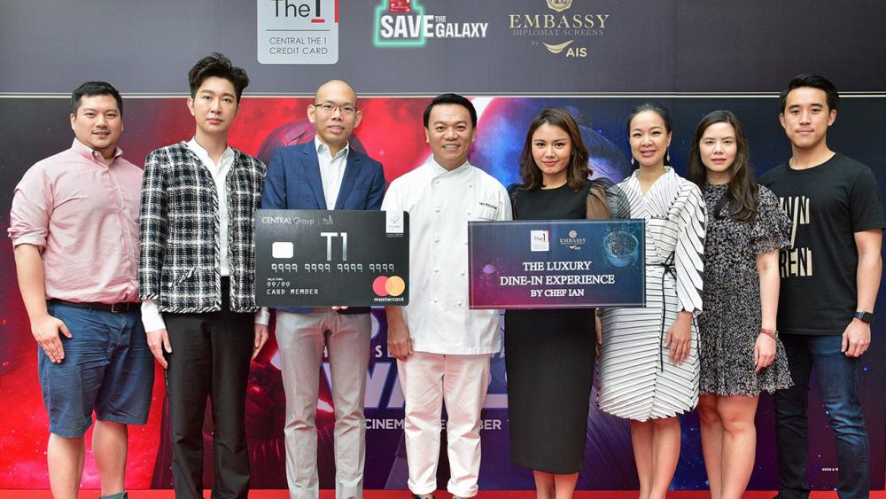พิเศษสุด รถพร เอกบุตร และ เนตรชนก มีล้ำ จัดงาน “The Luxury Dine-in Experience by Chef Ian” พร้อมชมภาพยนตร์สุดหรูระดับ 6 ดาว สำหรับผู้ถือบัตรเครดิตเซ็นทรัล เดอะวัน และเดอะแบล็ค โดยมี จิระศักดิ์ จิราธิวัฒน์ มาร่วมงานด้วย ที่เอ็มบาสซี ดิโพลแมทสกรีน วันก่อน.