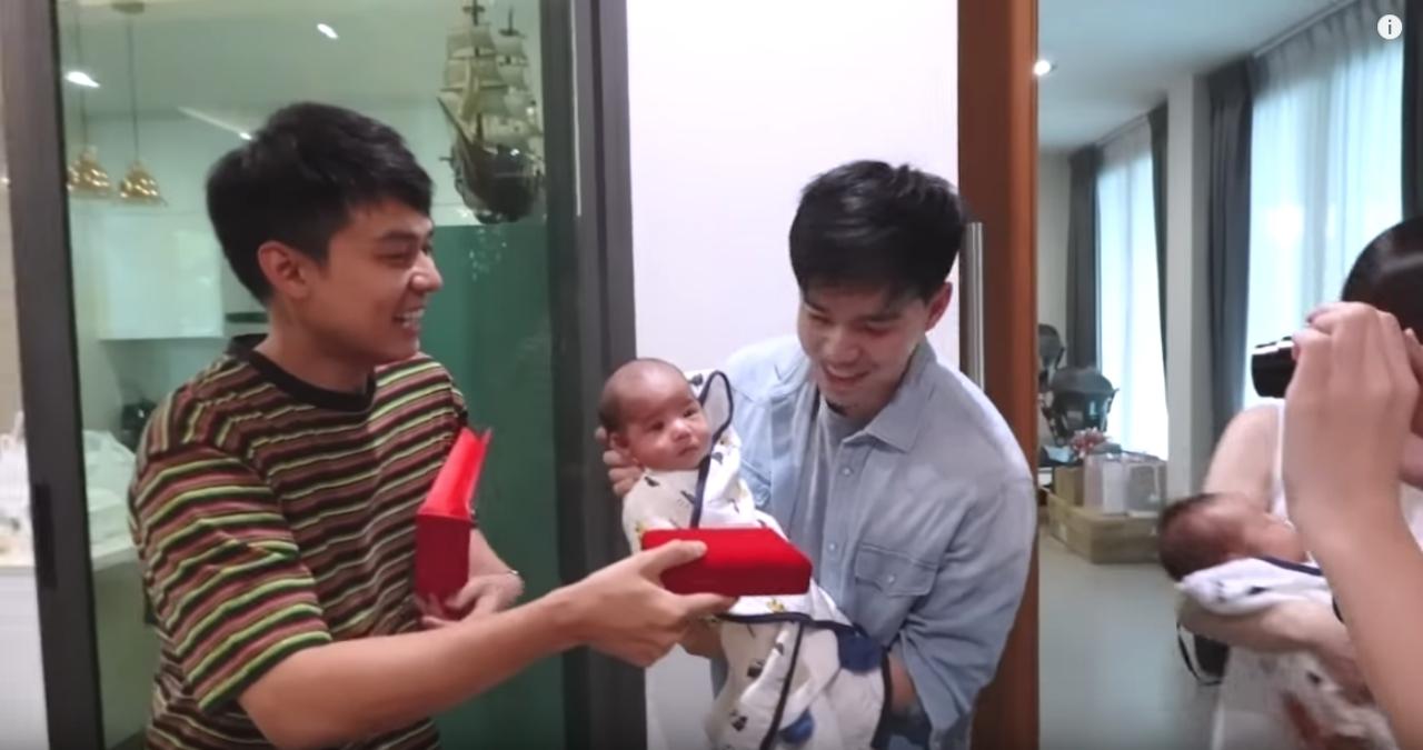 บีม กวี ช็อกไปเลย เมื่อ แดน-แพทตี้ เอาทองแท่งไปรับขวัญหลานแฝด