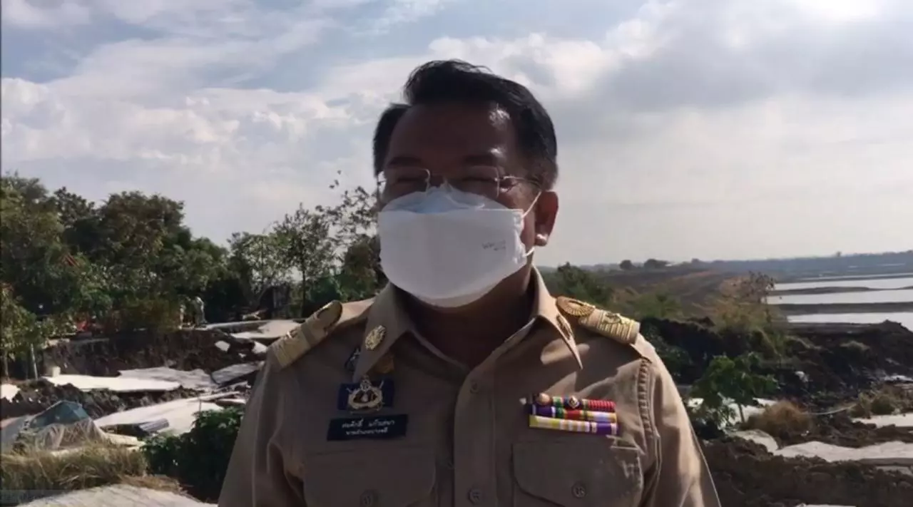 ดินสไลด์ชุมชนบ่อดินบางพลี ยังเป็นพื้นที่อันตราย เจ้าของที่จ่อเรียก 60 ล้าน (คลิป)