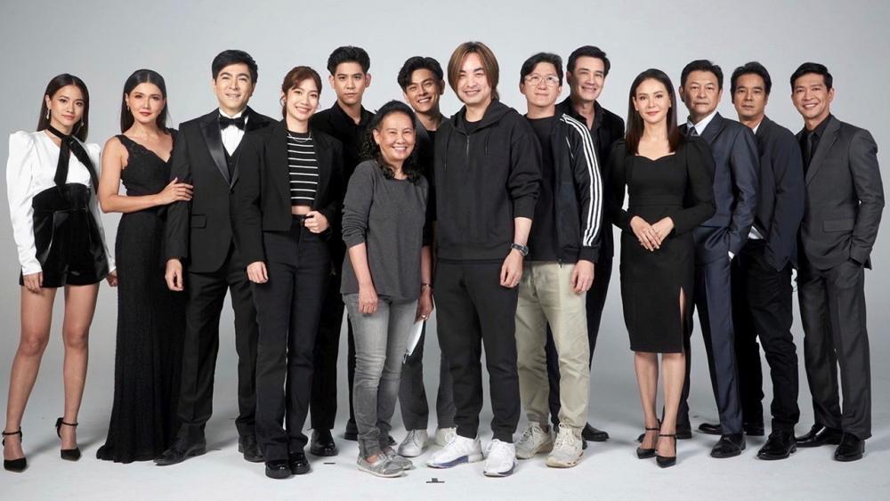 เปิดละครใหม่ - ฉอด-สายทิพย์ มนตรีกุล ณ อยุธยา แห่ง CHANGE 2561 นำทีมฟิตติ้งละครดราม่าเข้มข้น “ฟ้า/ทาน/ตะวัน” ทางอมรินทร์ทีวี เอชดี ช่อง 34 รวมนักแสดงมากฝีมือ อาทิ พอร์ช–ศรัณย์, มะปราง–อลิสา, เอี๊ยง–สิทธา, แอน–สิเรียม, เงาะ-กชกร, แซม–ยุรนันท์ ฯลฯ กำกับโดย หนุ่ย–ศุทธสิทธิ์ ณ สตูดิโอ One Shot Studio.