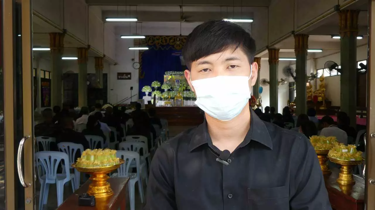 เผาแล้ว "หมอปอ" ครอบครัวสุดอาลัย เพื่อนคาใจปมตายจากวัคซีนเข็ม 3 หรือไม่