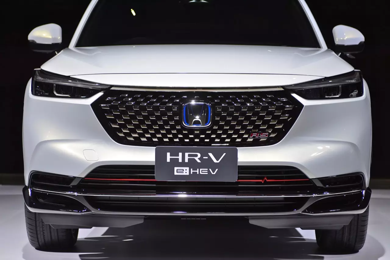 สัมผัสแรก ทดสอบ HONDA NEW HR-V e:HEV RS 