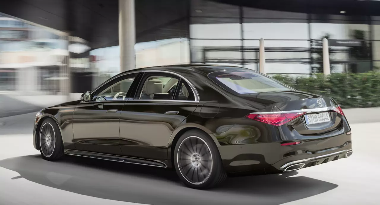 ประกอบไทย วิ่งไกลด้วยเครื่องและมอเตอร์ Mercedes-Benz S 580 e AMG Premium