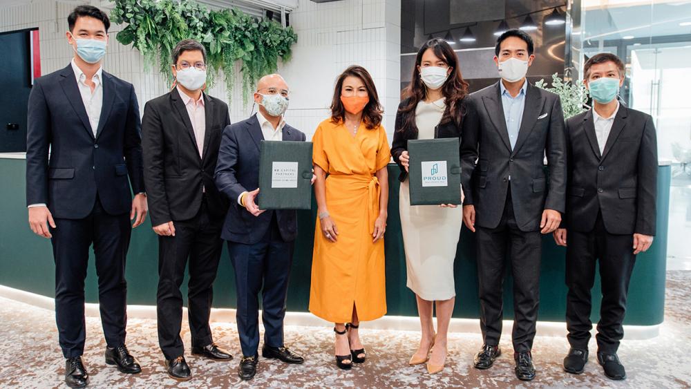 โครงการหรู ศุภานวิต เอี่ยมสกุลรัตน์ และ นนท์ บุรณศิริ มาร่วมแสดงความยินดีแก่ พราวพุธ ลิปตพัลลภ, พสุ ลิปตพัลลภ และ ภูมิพัฒน์ สินาเจริญ ในความสำเร็จการลงทุนหุ้นบุริมสิทธิของบริษัท โครงการอินเตอร์คอนติเนนตัล เรสซิเดนเซส หัวหิน ที่โครงการ หัวหิน วันก่อน.