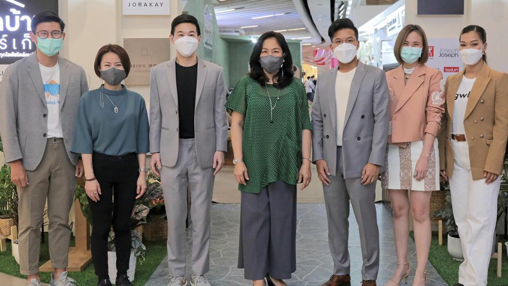 อย่าพลาด ภัทรพร เพ็ญประพัฒน์ จัดงาน “ติดบ้านมาร์เก็ต 2021” รวบรวมสินค้าคุณภาพเพื่อคนรักบ้านและร่วมกันรักษ์โลก โดยมี นรวีร์ เศรษฐิน, ชินธร อรรถสารประสิทธิ์ และ ณัฏฐ์รดา คุณะวิวัฒนานนท์ มาร่วมงานด้วย ที่เซ็นทรัลพลาซา แกรนด์ พระราม 9 วันก่อน.