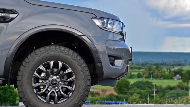 .คลายข้อสงสัย ทำไมยางรถต้องมีสีดำ?.