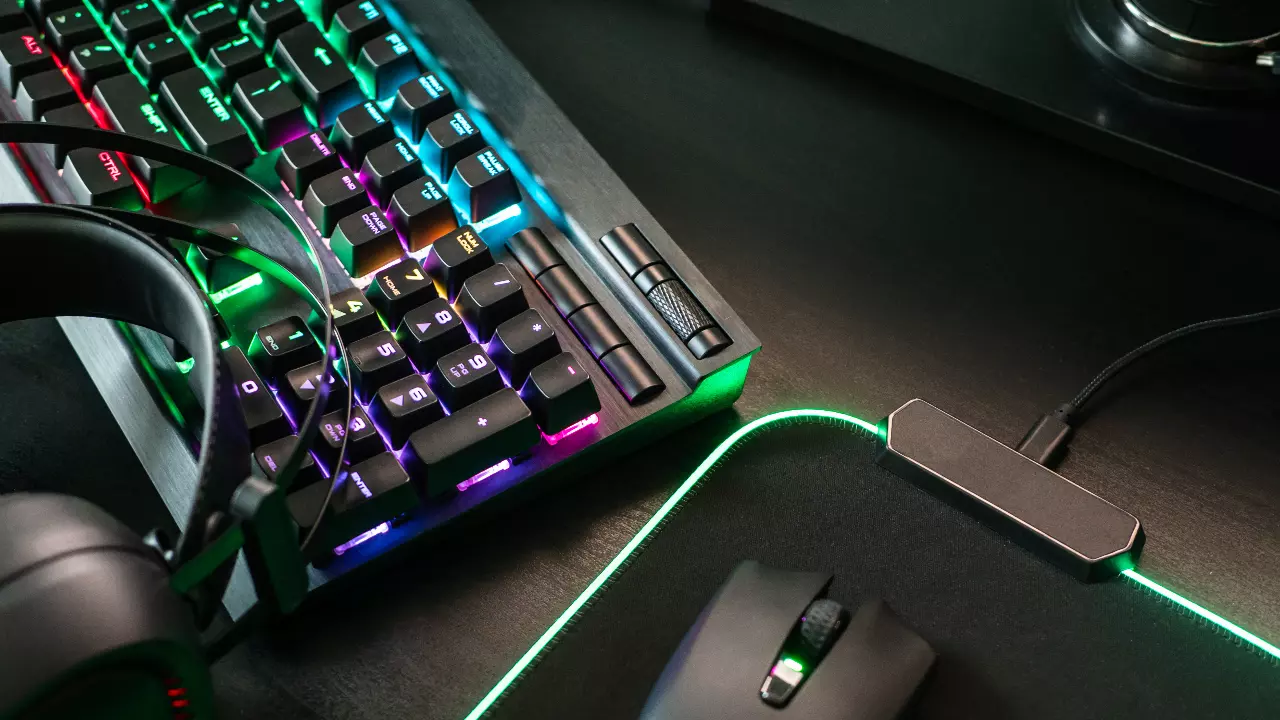 รู้จัก "Mechanical Keyboard" ทำไมถึงเป็นคีย์บอร์ดขวัญใจเกมเมอร์?