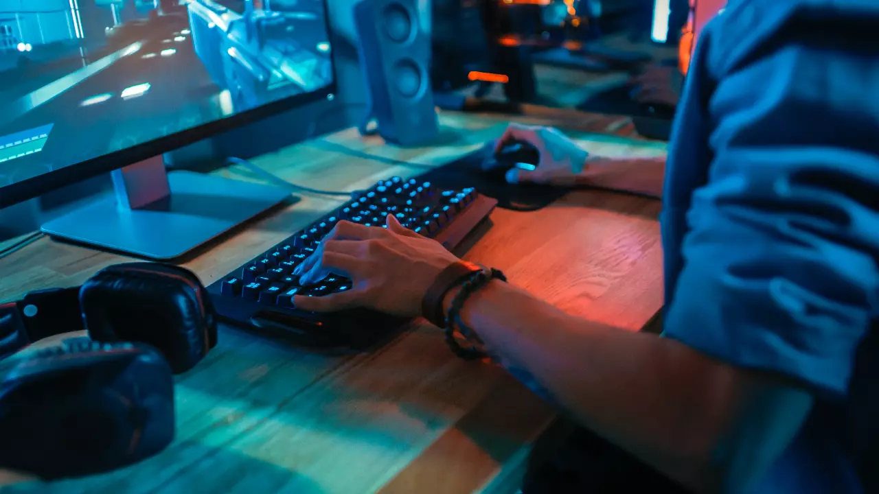 รู้จัก "Mechanical Keyboard" ทำไมถึงเป็นคีย์บอร์ดขวัญใจเกมเมอร์?