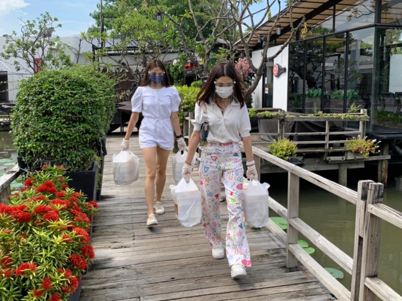 พร้อมส่งค่ะ