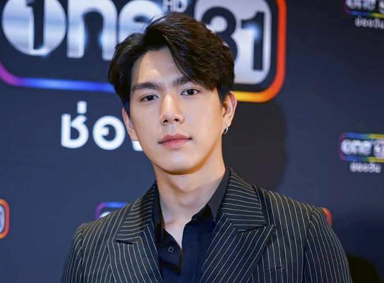 ไบร์ท นรภัทร