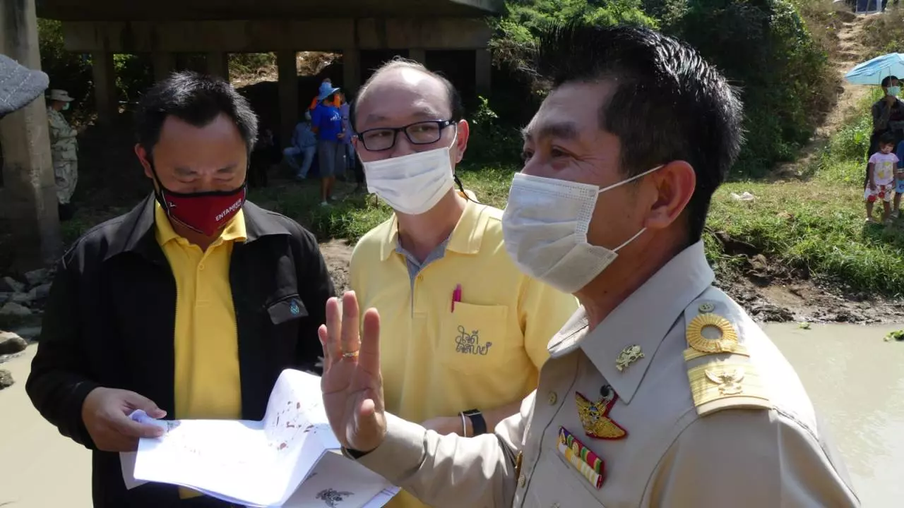 นายอำเภอสั่งหยุดร่อนทอง เล็งสั่งปิดพื้นที่ ชี้ผิดพ.ร.บ.แร่ เสี่ยงโควิด