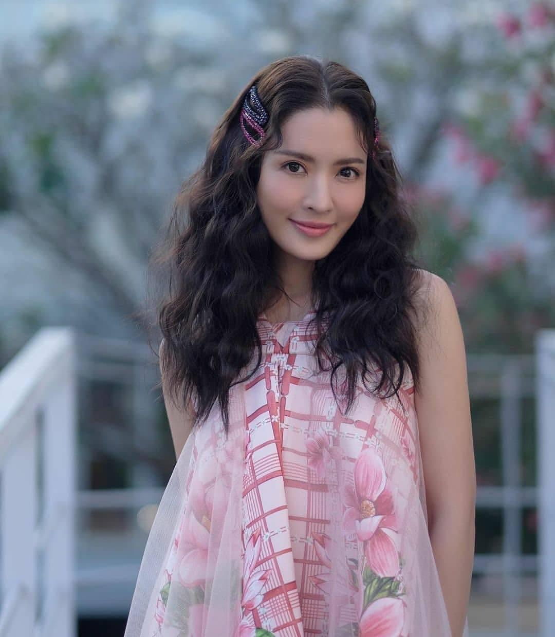 แอฟ ทักษอร ขอบคุณภาพจากไอจี @aff_taksaorn
