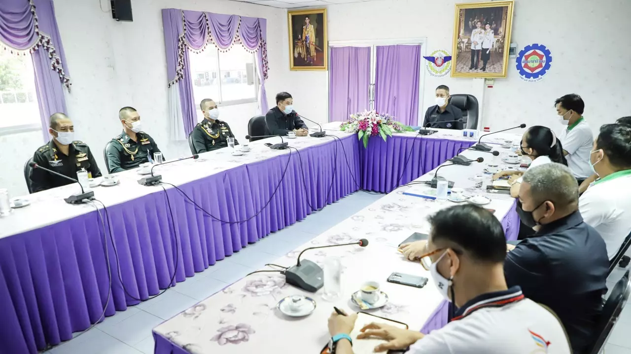 มอบหน้ากากอนามัย-สร้างการรับรู้ ปชช. ชาว จ.อุทัยฯ ป้องแพร่ระบาดโควิดฯ