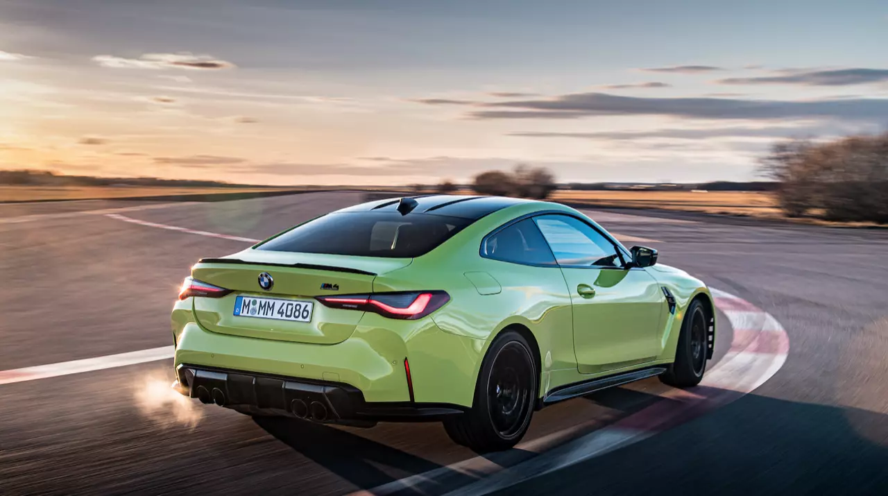 ราคามาแล้ว! โหดจมูกโต BMW M4 COMPETITION COUPE