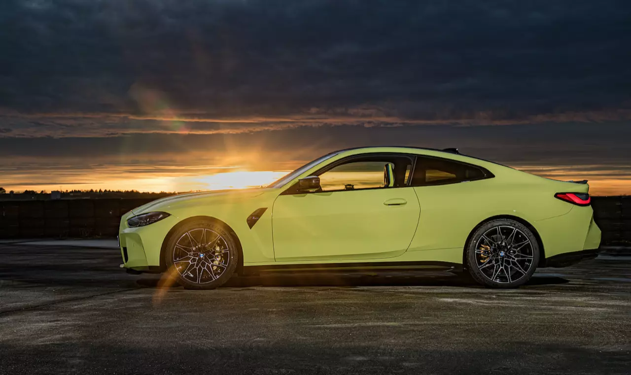 ราคามาแล้ว! โหดจมูกโต BMW M4 COMPETITION COUPE