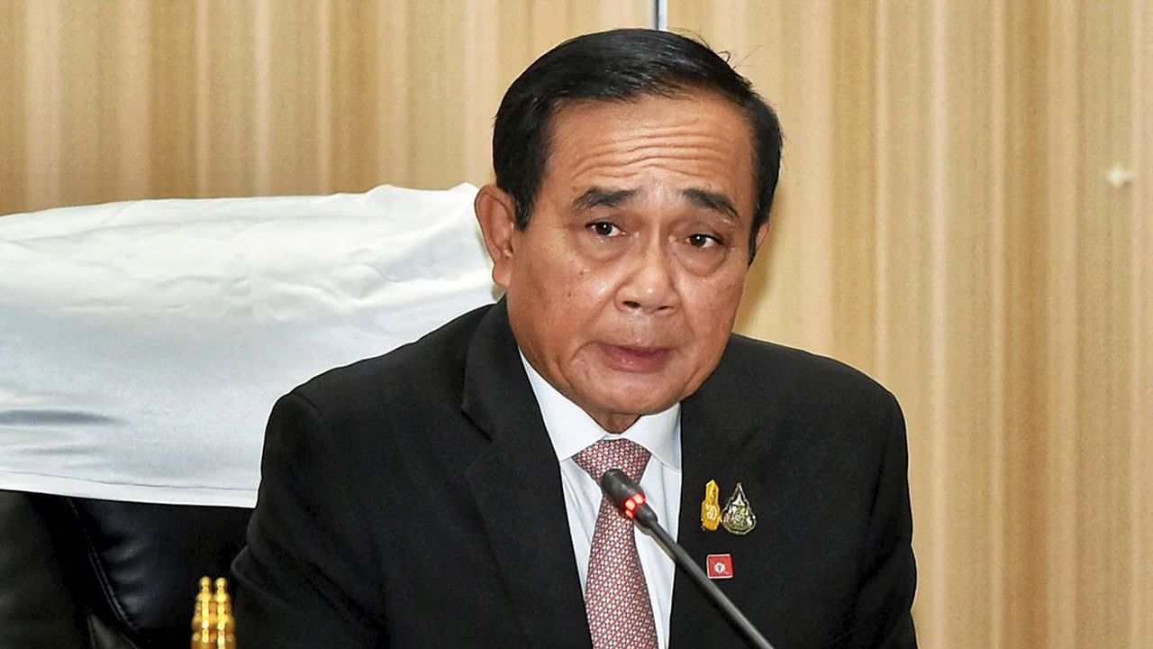 "คนนอก" จ้องฉกเก้าอี้ รมว. พลังประชารัฐเต้นสกัด ป้อมโยนตู่ตัดสินใจปรับคณะรัฐมนตรี