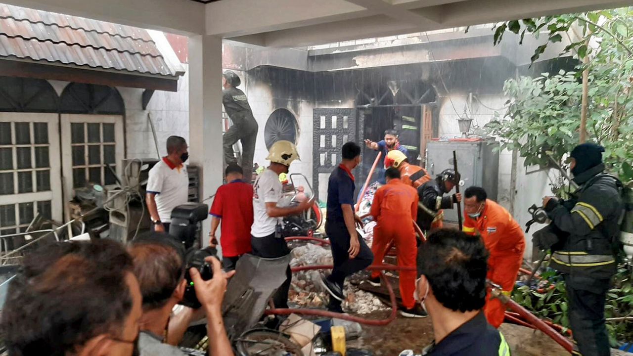 ไฟไหม้ย่างสด พ่อเฒ่า วัย 82 ปี