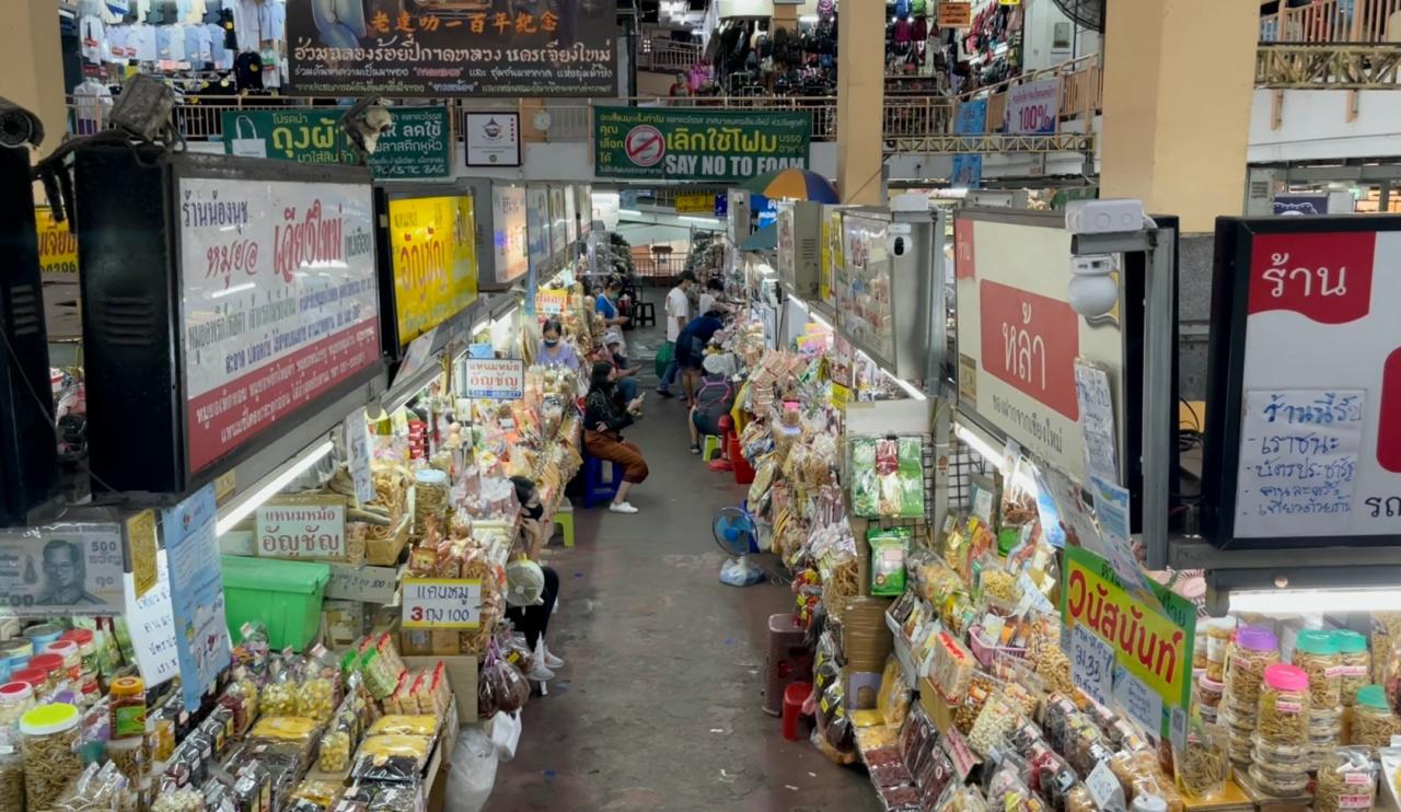 สภาพกาดหลวง ตลาดวโรรส แหล่งของฝากขึ้นชื่อ ใครไปเชียงใหม่ต้องแวะซื้อ