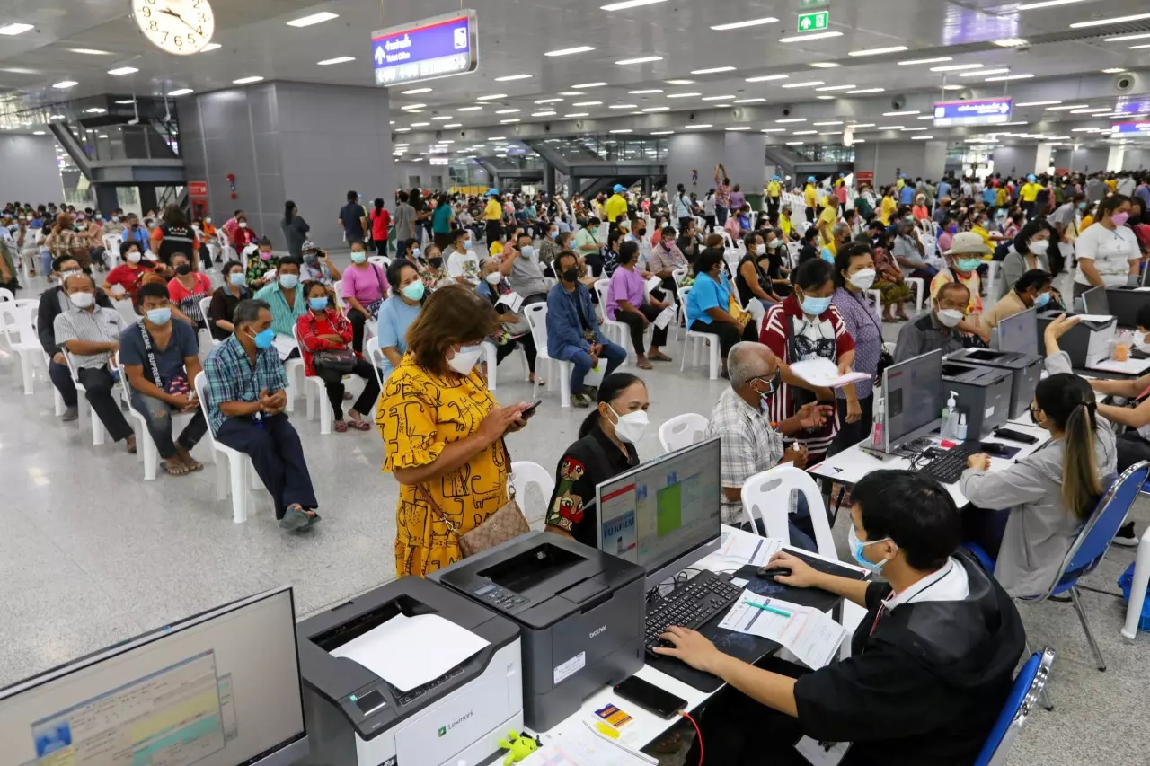 ที่มา วัคซีนจอห์นสันฯ 4 พันโดส ในแอป "หมอพร้อม" ฉีดไปแล้วในไทย ให้กับใคร
